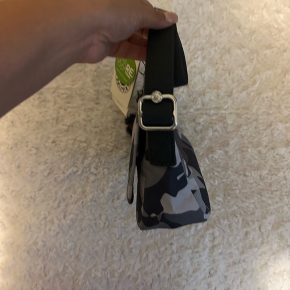 Kipling Sabian Bag in Cool Camo - Picture 4 of 6
